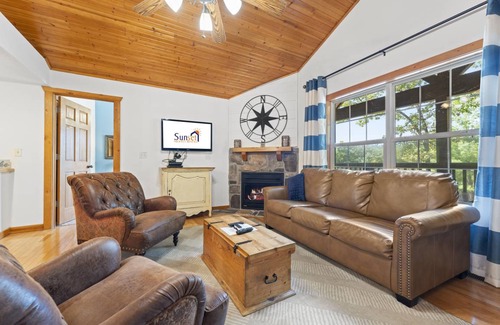 Reeds Spring Cabin | 103 m² Lodge ∙ 2 bedrooms ∙ 8 guests