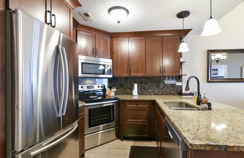 Hollister Condo | 110 m² Condo ∙ 3 bedrooms ∙ 6 guests