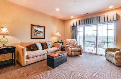 Branson Apartment | 113 m² Apartment ∙ 3 bedrooms ∙ 8 guests