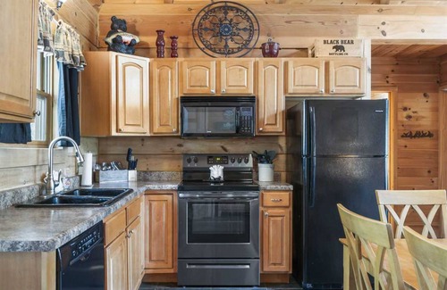 Branson Cedars Cabin | 116 m² Cabin ∙ 3 bedrooms ∙ 8 guests