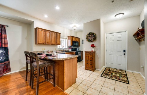 Branson West Apartment | 117 m² Apartment ∙ 2 bedrooms ∙ 8 guests