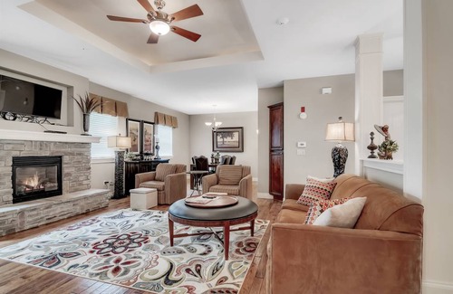 Branson House | 131 m² House ∙ 2 bedrooms ∙ 6 guests
