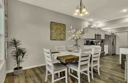 Branson West Condo | 143 m² Condo ∙ 3 bedrooms ∙ 10 guests