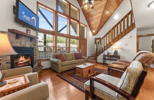 Reeds Spring Cabin | 147 m² Cabin ∙ 4 bedrooms ∙ 13 guests