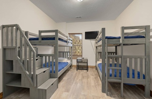 Indian Point Cabin | 163 m² Cabin ∙ 3 bedrooms ∙ 10 guests