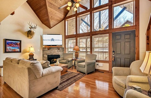 Reeds Spring Cabin | 188 m² Cabin ∙ 4 bedrooms ∙ 14 guests