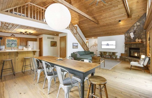 Lampe House | 194 m² House ∙ 3 bedrooms ∙ 11 guests