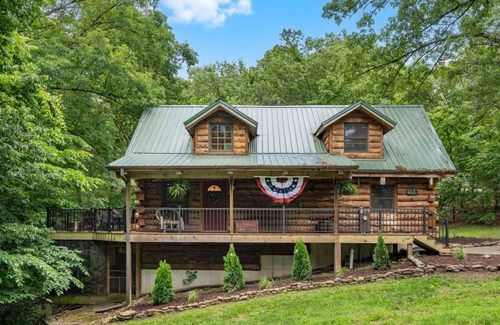 Blue Eye Cabin | 195 m² Cabin ∙ 3 bedrooms ∙ 8 guests