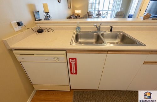 Branson Condo | 2 BD WALK-IN! Near The Strip! ~ Screened Porch ~ FREE TICKETS INCLUDED! (CH1-18)