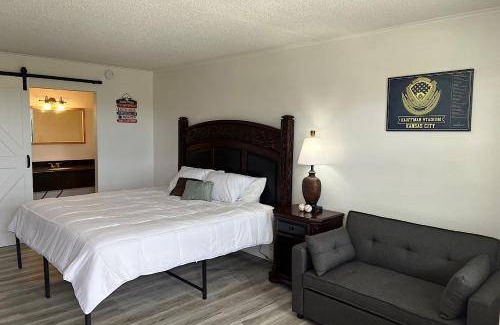 Branson Theater District Hotel | 251 m² Hotel ∙ 4 guests
