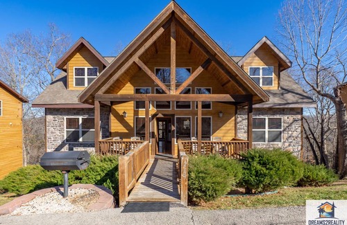 Indian Point Condo | 269 m² Condo ∙ 6 bedrooms ∙ 20 guests