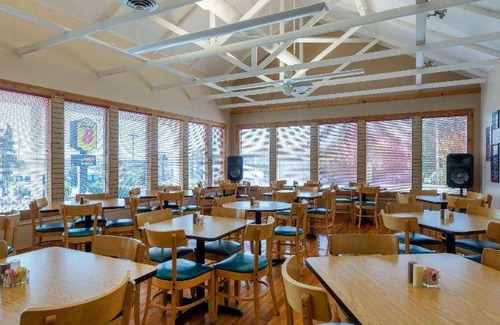 Branson Theater District Hotel | 28 m² Hotel ∙ 127 guests