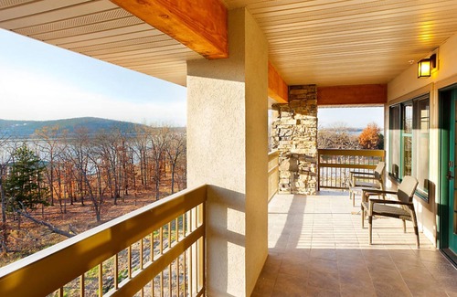 Big Cedars Condo | 3 BD Condo, Sleeps 8 at Branson Paradise Point Resort!
