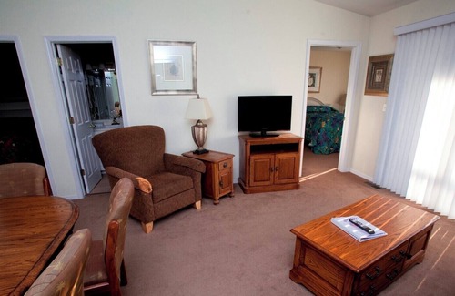 Kimberling City Condo | 3-Bedroom Deluxe Walk-in Condo