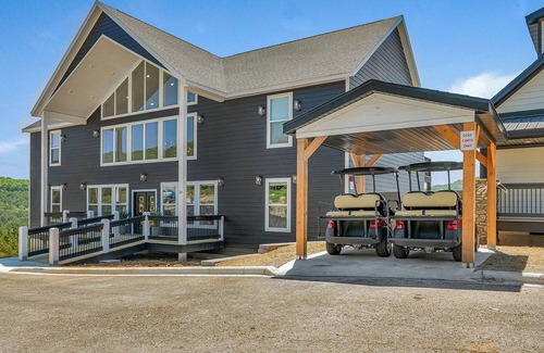 Hollister House | 743 m² House ∙ 12 bedrooms ∙ 41 guests