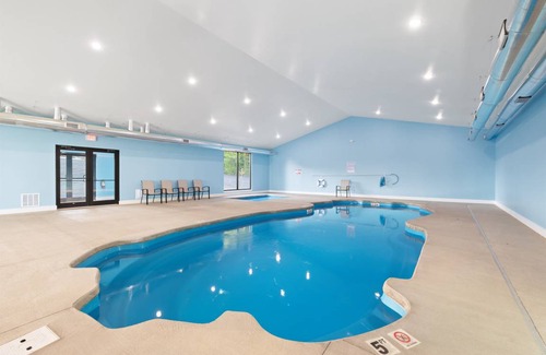 Hollister House | 749 m² House ∙ 24 bedrooms ∙ 68 guests