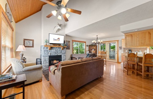 Reeds Spring Cabin | 78 m² Cabin ∙ 1 bedroom ∙ 4 guests