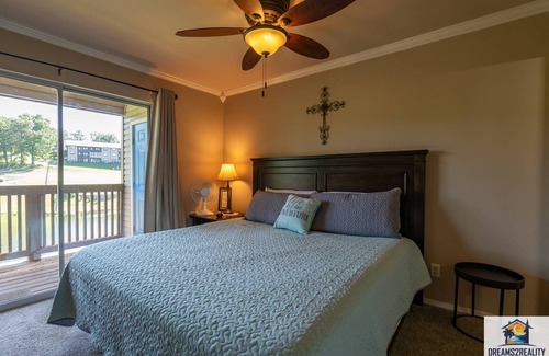 Table Rock Condo | 88 m² Condo ∙ 2 bedrooms ∙ 6 guests