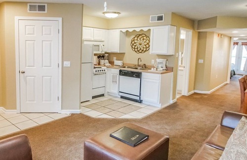 Branson Apartment | Beautiful 3 bedroom unit at resort, sleeps 10