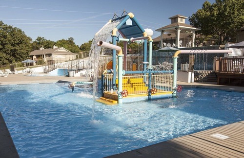 Branson West Apartment | Beautiful studio unit at resort, sleeps 2
