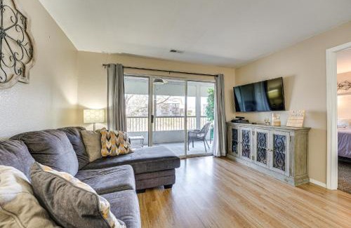 Table Rock Apartment | Branson Condo with Screened Porch 4 Mi to Lake!