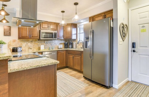 Table Rock Condo | Branson Family Condo: Golf, Relax & Swim!