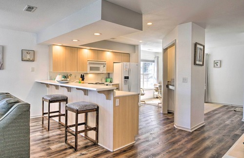 Branson Condo | Branson Vacation Rental w/Sunroom & Water Views