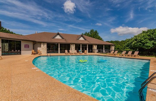 Branson West Cabin | Cabin ∙ 2 bedrooms ∙ 6 guests