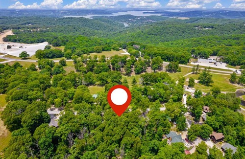 Branson Cedars Cabin | Cabin ∙ 2 bedrooms ∙ 7 guests
