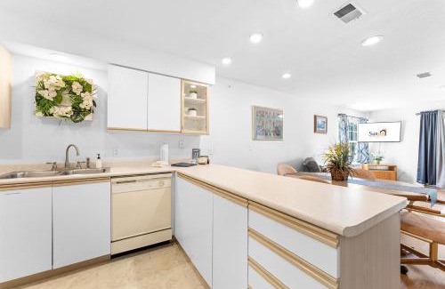 Branson Apartment | Carefree Getaways Condo