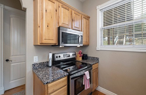 Indian Point Condo | Closest resort to Silver Dollar City
