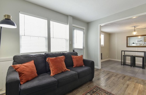Kimberling City Cabin | Cottage @ Lighthouse Lodge - Lake View - 15 Min to SDC - Boat Slips