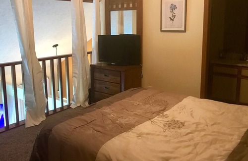Table Rock House | Cozy Condo 8 Miles from Silver Dollar City!