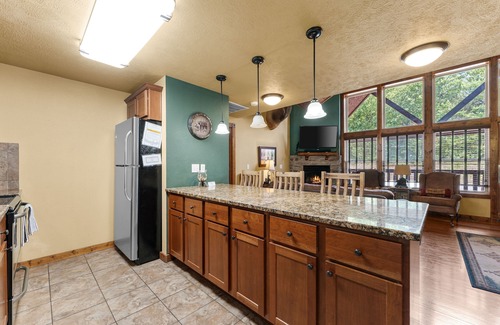 Reeds Spring Cabin | Create Beautiful Memories at this 4 Bed Lodge Located at Stonebridge Resort