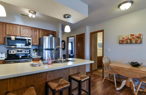 Notch Estates Condo | Divine 9 Condo -Fishing Lake & Hiking Trails!