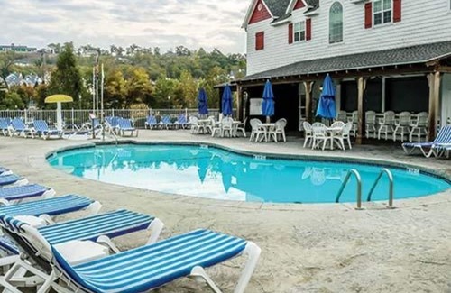 Branson Condo | Four Bedroom Luxury Condo, Stormy Point Village (2027706)
