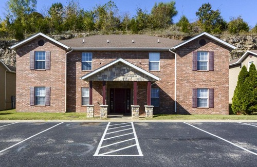 Branson Apartment | GlamRus Digs
