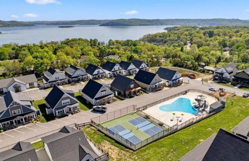 Branson House | Hooked on Branson Cove