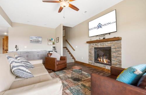Branson House | Hooked on Branson Cove