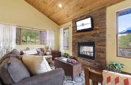 Blue Eye House | House ∙ 1 bedroom ∙ 4 guests