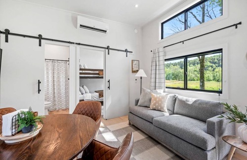 Bull Creek House | House ∙ 1 bedroom ∙ 6 guests