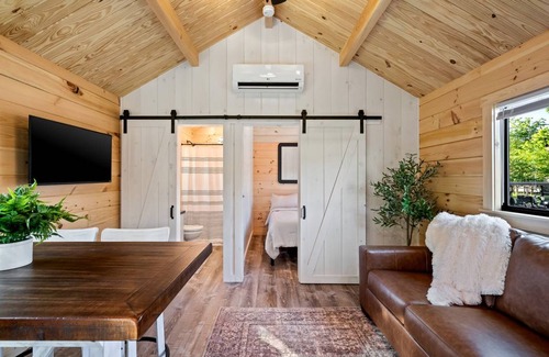 Bull Creek House | House ∙ 3 bedrooms ∙ 6 guests