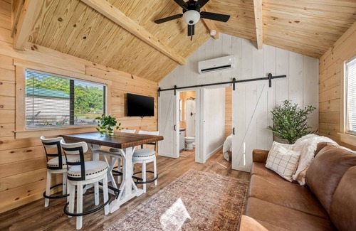 Bull Creek House | House ∙ 3 bedrooms ∙ 6 guests