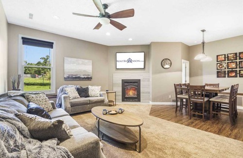 Branson House | House ∙ 7 bedrooms ∙ 18 guests