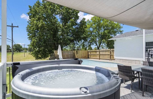 Branson House | House ∙ 7 bedrooms ∙ 18 guests