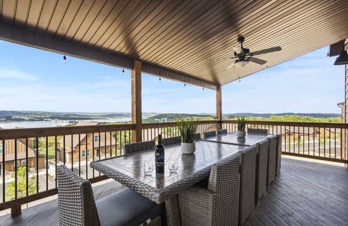 Kimberling City House | House ∙ 9 bedrooms ∙ 30 guests