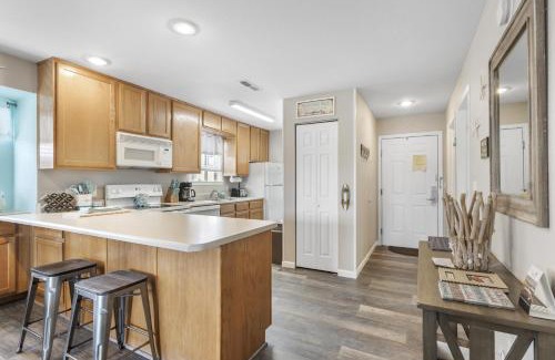 Indian Point Apartment | Lakeside Laziness Condo