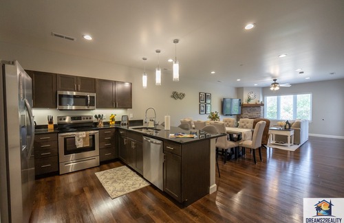 Branson Condo | NEW BUILD! Luxury 3BR/3BA Walk-In ~ Resort Amenities ~ FREE TICKETS INCLUDED! (FH-G204)
