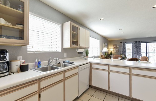 Branson Condo | No-Stairs Golf Condo | Steps to Strip + Pool