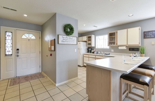 Branson Condo | No-Stairs Golf Condo | Steps to Strip + Pool